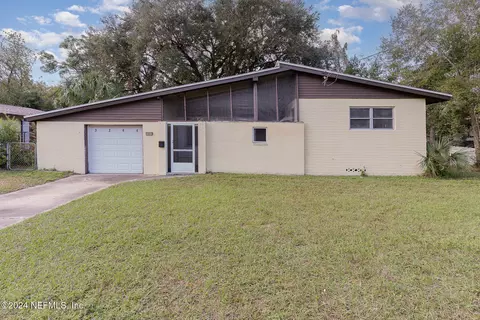 3244 Caribbean Dr, Jacksonville, FL 32277