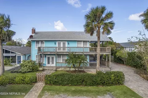 214 Davis St, Neptune Beach, FL 32266