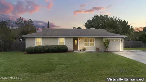 1875 Shannon Lake Dr, Middleburg, FL 32068