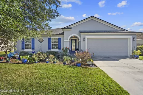 2715 Woodsdale Dr, Middleburg, FL 32068