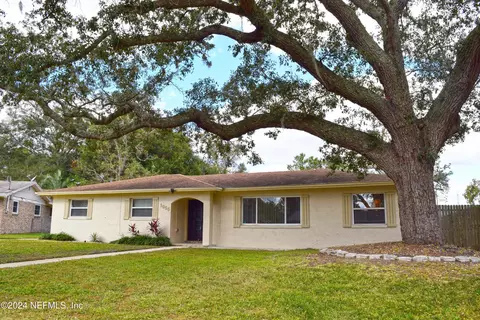 1055 Bay Cir N, Orange Park, FL 32073