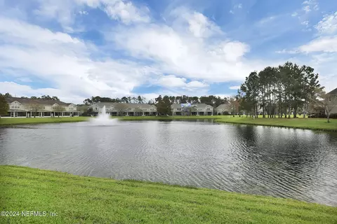 6855 Woody Vine Dr, Jacksonville, FL 32258