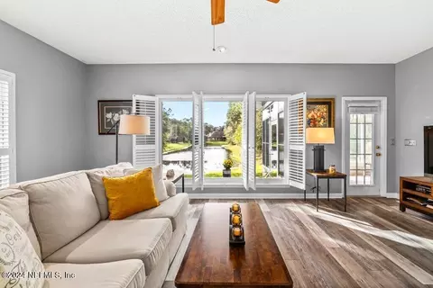 10218 Heather Glen Dr, Jacksonville, FL 32256