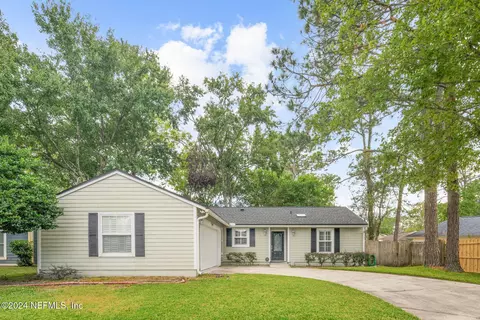 3718 Indian Princess Rd N, Jacksonville, FL 32257
