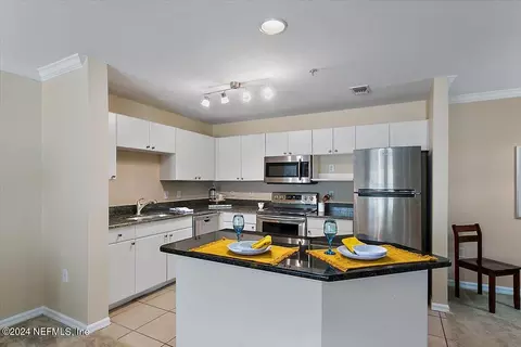 3591 Kernan Blvd S #205, Jacksonville, FL 32224