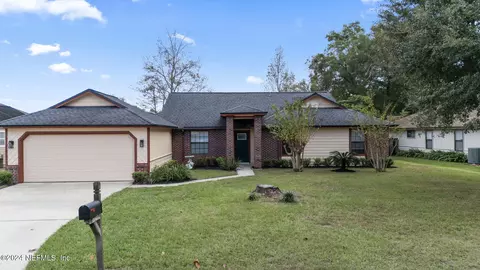 8449 Gatepost Ct, Jacksonville, FL 32244