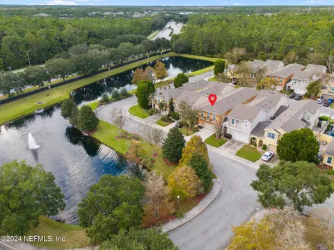 6113 Eclipse Cir, Jacksonville, FL 32258