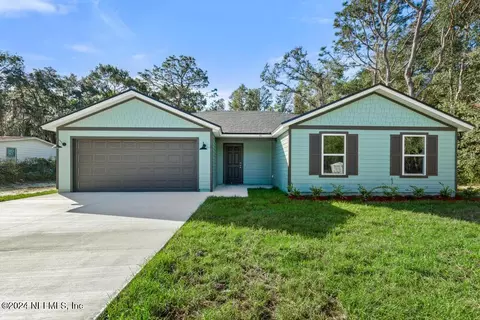 111 Breezeway Ave, Satsuma, FL 32189