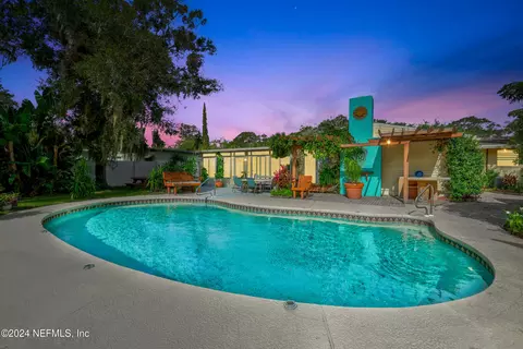 1536 3rd Ave N, Jacksonville Beach, FL 32250