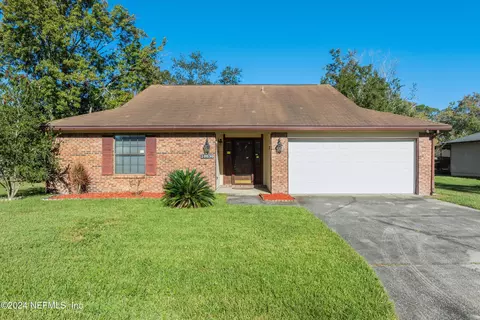 10930 Steeding Horse Dr, Jacksonville, FL 32257