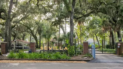 1820 Sevilla Blvd #307, Atlantic Beach, FL 32233