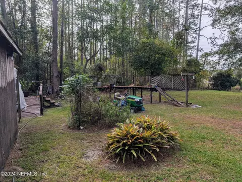 133 Mullis Ave, Interlachen, FL 32148 photo 6