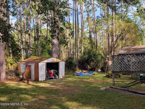 133 Mullis Ave, Interlachen, FL 32148 photo 4