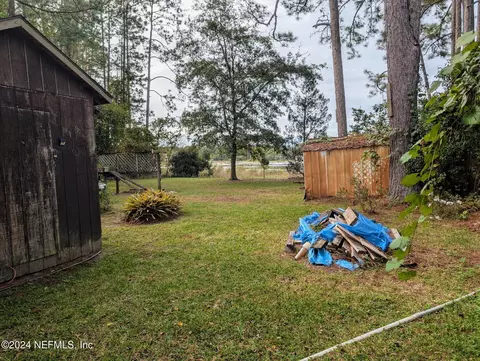 133 Mullis Ave, Interlachen, FL 32148 photo 7