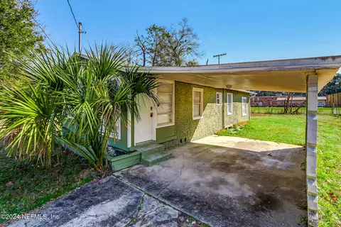 2914 Leonid Rd, Jacksonville, FL 32218