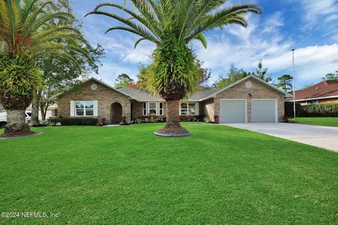 2368 Stonebridge Dr, Orange Park, FL 32065