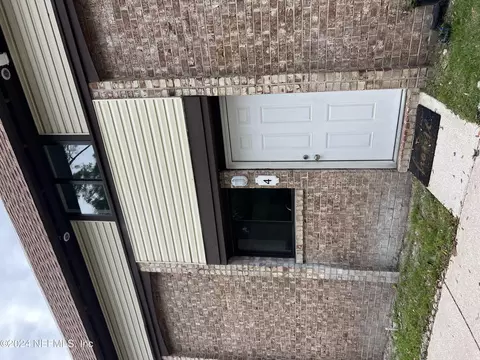 1200 Bretta St #4, Jacksonville, FL 32211