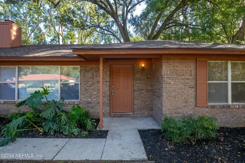 5129 Yearling Ln, Jacksonville, FL 32210