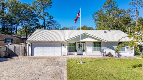 6064 Pine Ave, Fleming Island, FL 32003