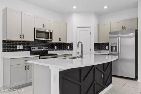 279 Henrys Bluff Pl, Jacksonville, FL 32218