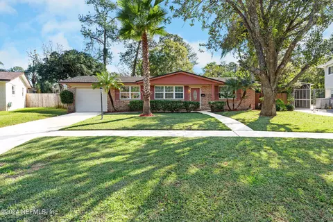 2845 Sack Dr E, Jacksonville, FL 32216