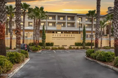 525 3rd St N #213, Jacksonville Beach, FL 32250