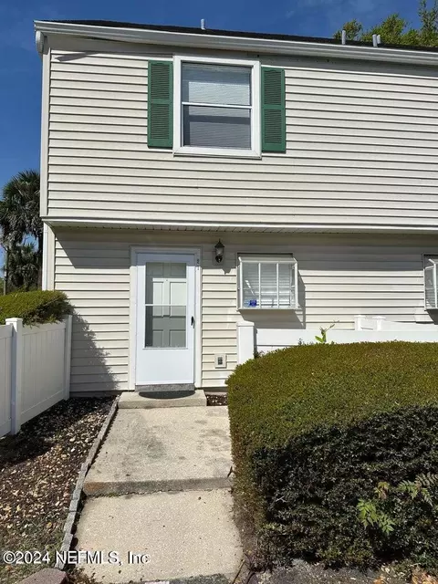 111 E 1st St #21, Jacksonville, FL 32206