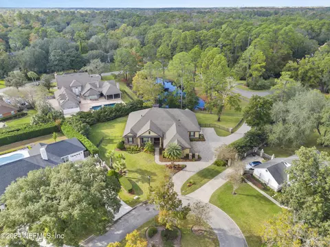 8114 Wekiva Ln, Jacksonville, FL 32256