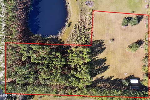 18401 Broken Arrow Rd, Hilliard, FL 32046