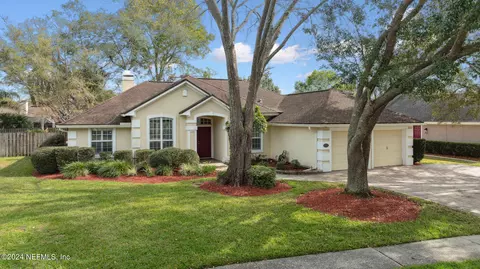 1759 Fiddlers Ridge Dr, Fleming Island, FL 32003