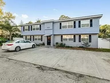 5838 Yellow Pine Ct, Jacksonville, FL 32277
