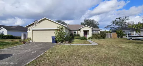 86721 Cartesian Pointe Dr, Yulee, FL 32097