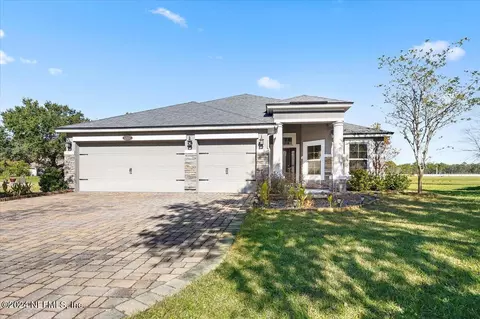 12137 Red Barn Ct, Jacksonville, FL 32226
