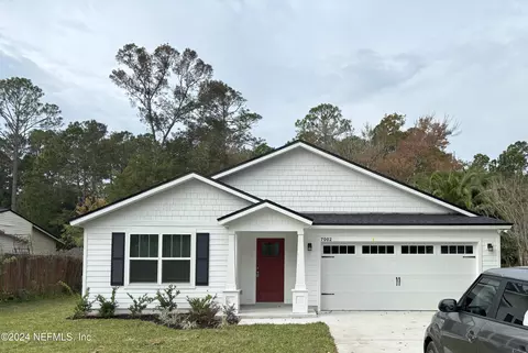7002 Charmayn Rd, Jacksonville, FL 32244