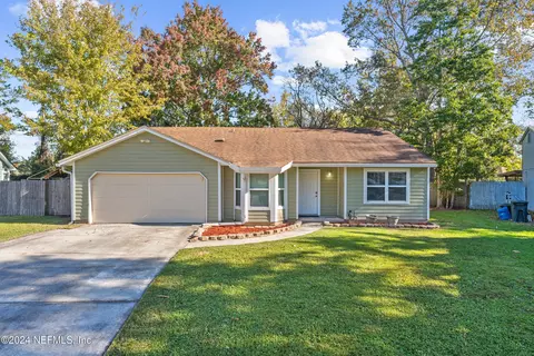 1816 Killarn Cir, Middleburg, FL 32068