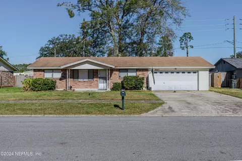 8427 Perryman Ln N, Jacksonville, FL 32221