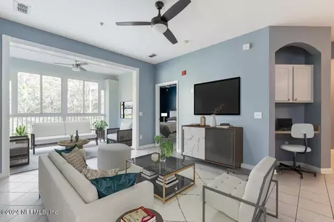 8601 Beach Blvd #723, Jacksonville, FL 32216