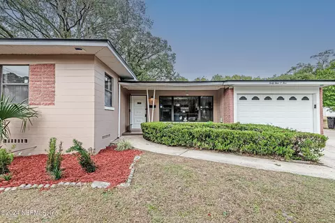 4405 Roth Dr, Jacksonville, FL 32209