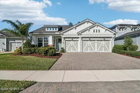 418 Freshwater Dr, Saint Johns, FL 32259