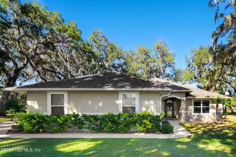 110 Temple Mound Rd, Crescent City, FL 32112