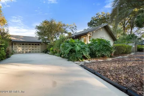 12451 Shady Creek Dr, Jacksonville, FL 32223