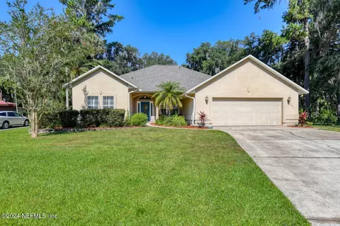 107 Dexter Ct, Crescent City, FL 32112