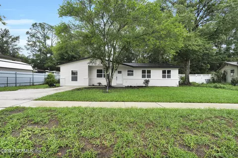 5917 Le Sabre Rd, Jacksonville, FL 32244