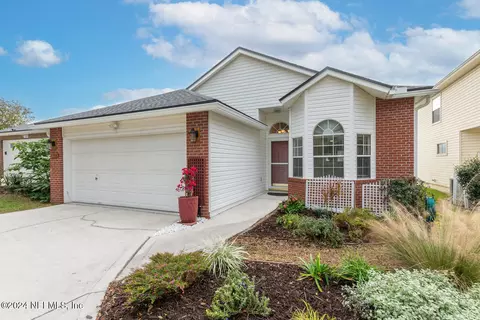 11906 Harbour Cove Dr S, Jacksonville, FL 32225