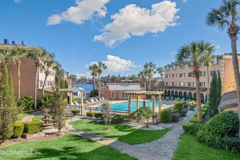 5375 Ortega Farms Blvd #610, Jacksonville, FL 32210