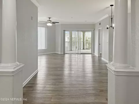 8290 Gate Pkwy W #1216, Jacksonville, FL 32216