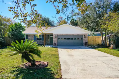 6042 Shadow Oak Ct, Jacksonville, FL 32277