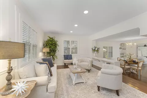 2770 Thornwood Ln, Jacksonville, FL 32207