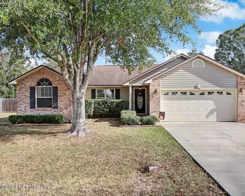235 N 1st St, Macclenny, FL 32063