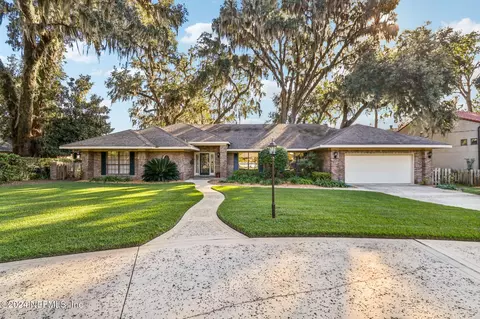 14552 Longview Dr S, Jacksonville, FL 32223